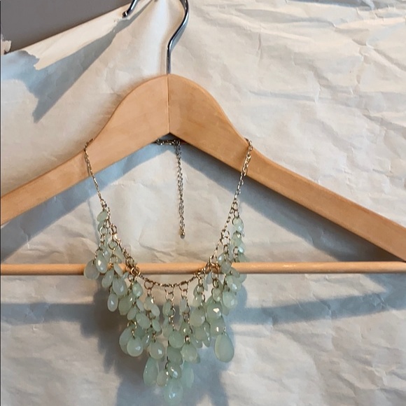 Gold and Jade Color Necklace - Picture 5 of 11